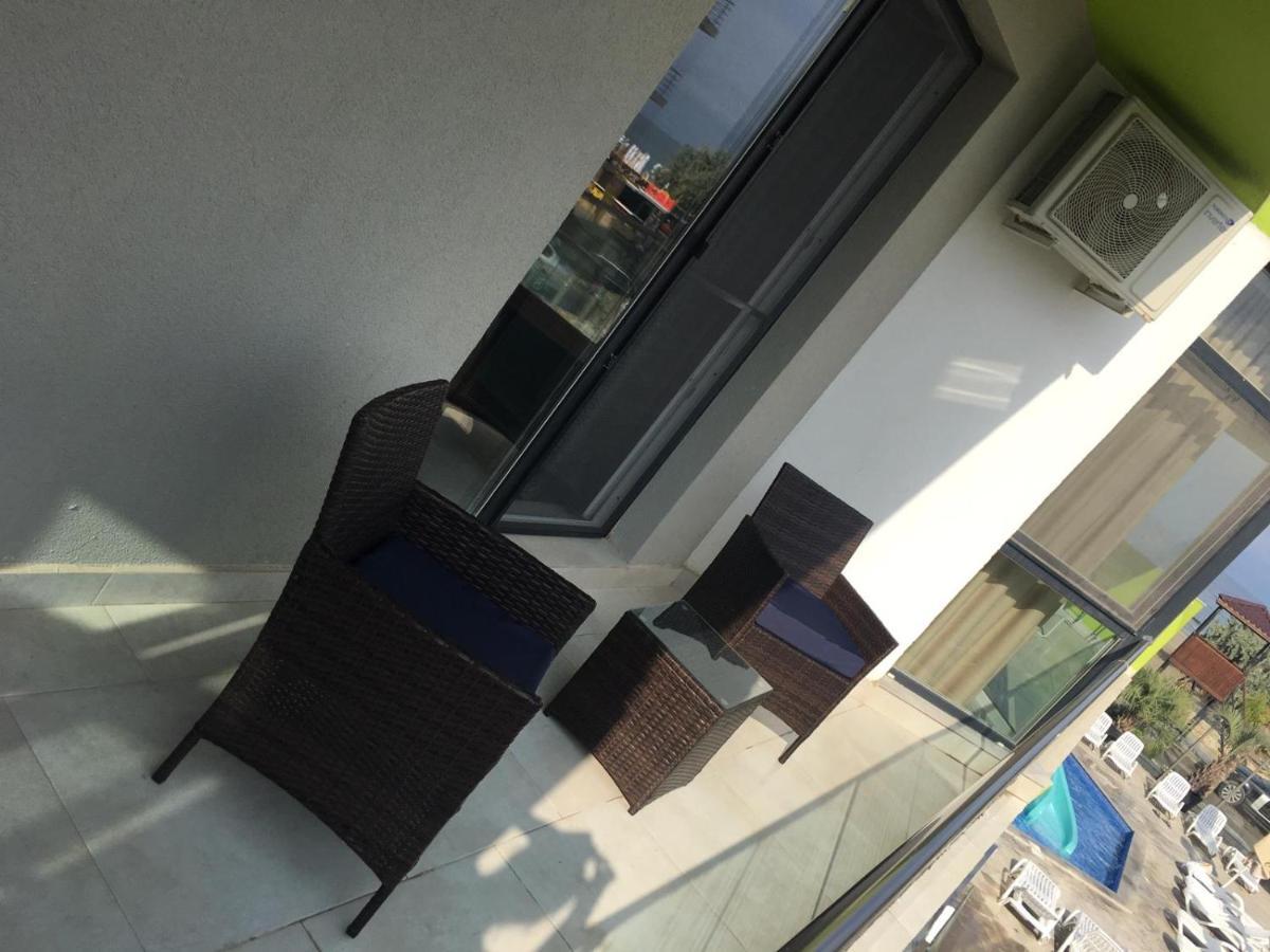 Umi Apartment Alezzi Resort ナボダリ エクステリア 写真