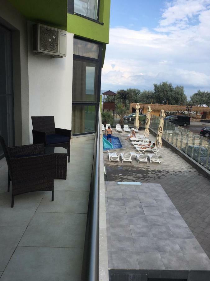 Umi Apartment Alezzi Resort ナボダリ エクステリア 写真