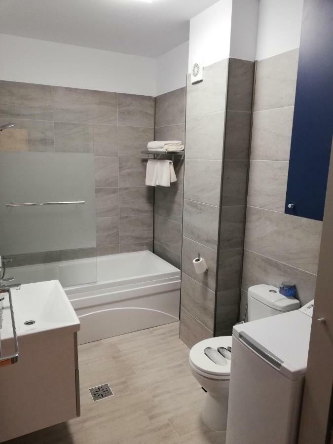Umi Apartment Alezzi Resort ナボダリ エクステリア 写真