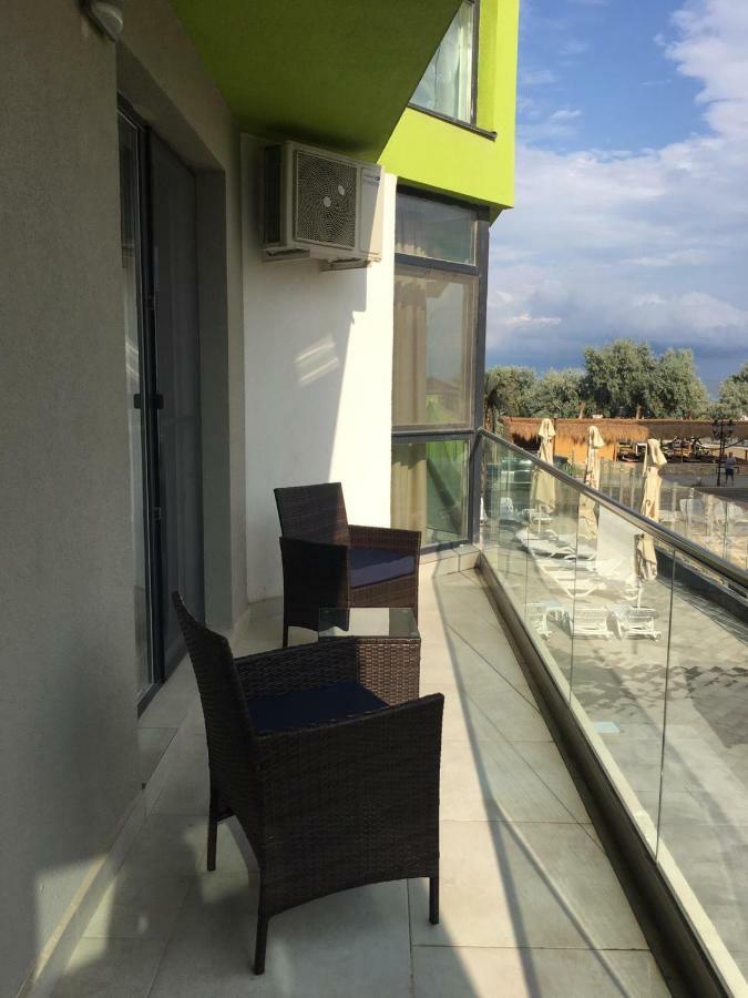 Umi Apartment Alezzi Resort ナボダリ エクステリア 写真